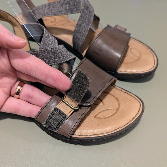 BORN Britton Leather Strappy Sandals 10 Brown Tan Cushioned Comfortable Flats - Picture 4 of 8